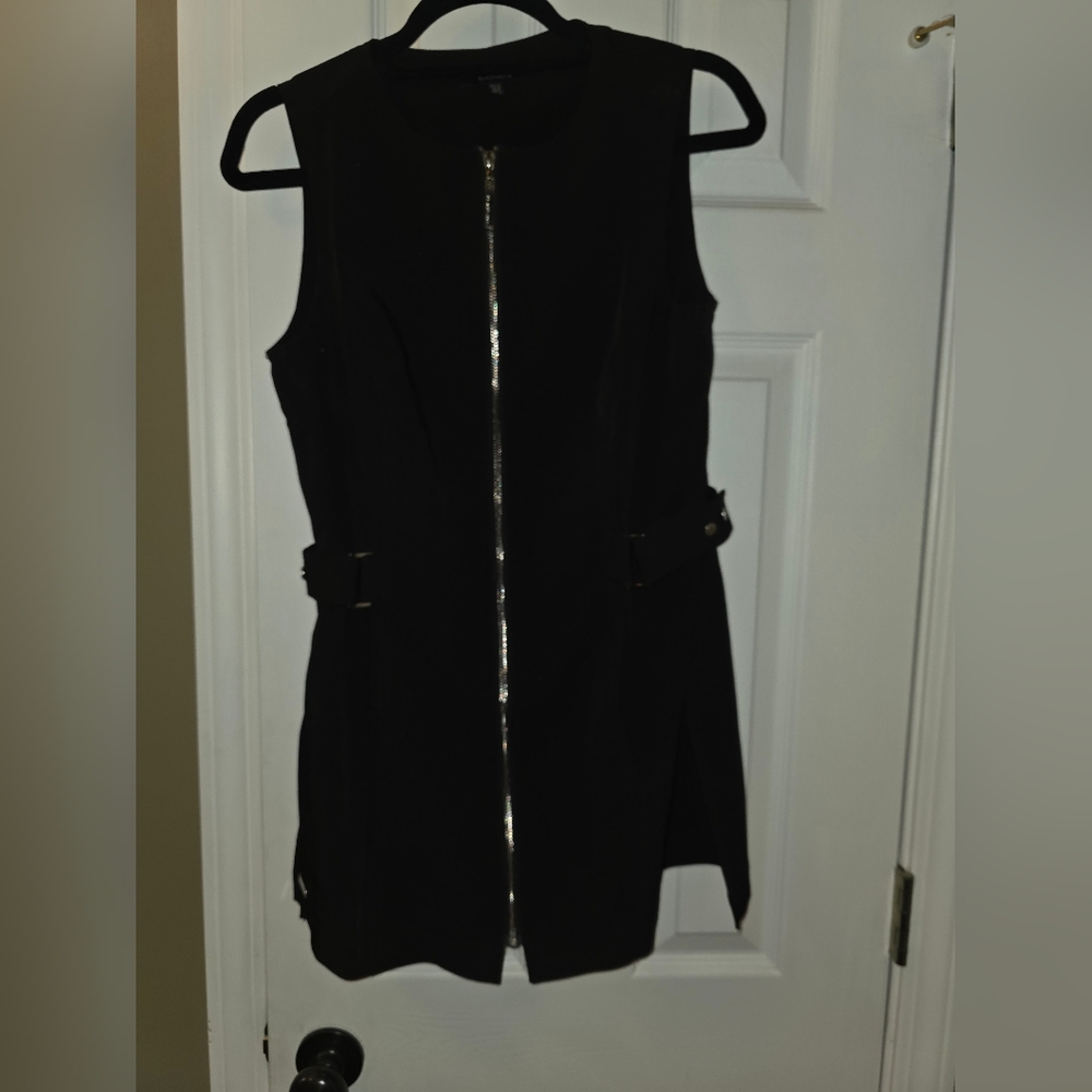 Blackpants Sleeveless Vest